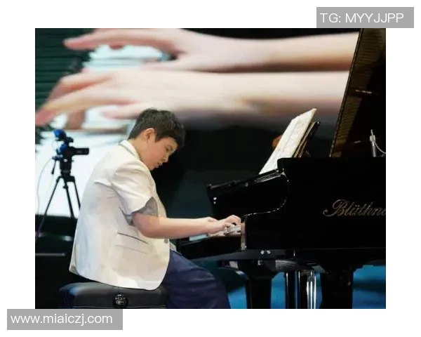 霍伊伦的传奇人生与音乐旅程：从少年梦想到国际舞台的辉煌成就